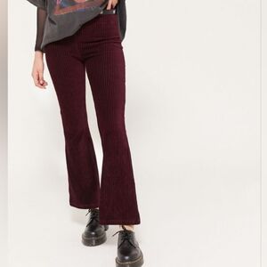 Urban outfitters velvet kick flare pant, s